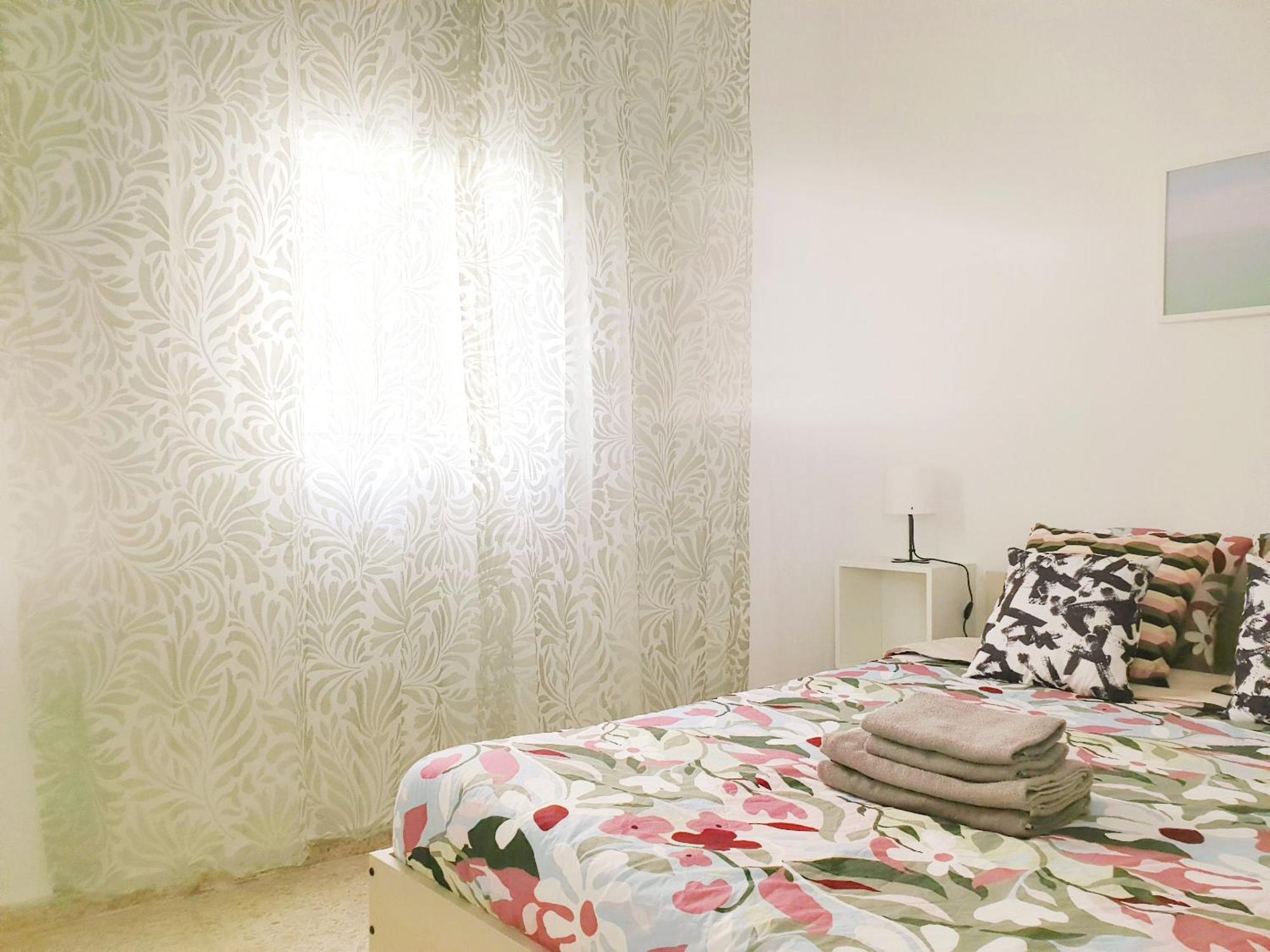 Апартаменты Sunny Malaga Centre Flats, 2 Options, With Balcony Or Terrace Экстерьер фото
