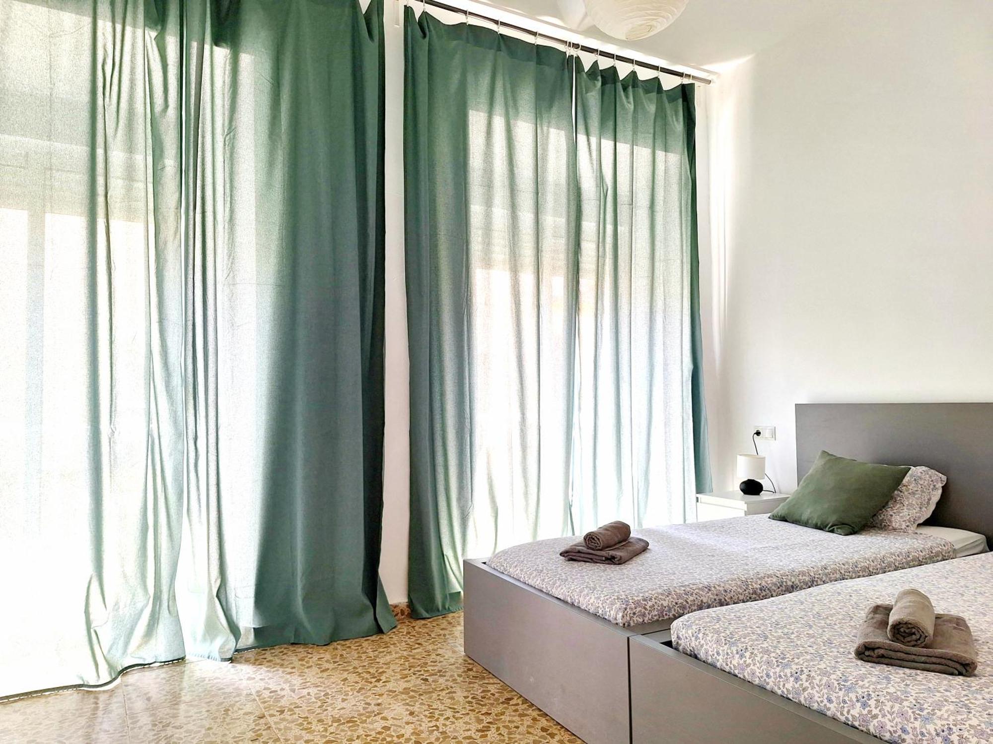 Апартаменты Sunny Malaga Centre Flats, 2 Options, With Balcony Or Terrace Экстерьер фото